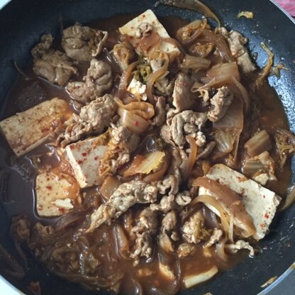 鍋より簡単で、短時間で出来上がるのがいいですね。ニラ抜きですが豆腐多めでタンパク質たっぷりとれそうです♪